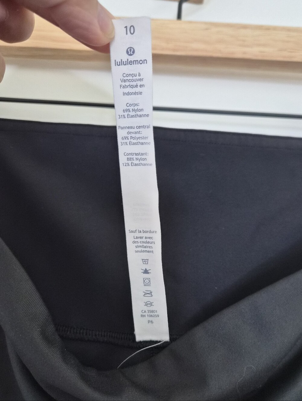 Lululemon Size 10 Black & Gray High Rise Colorblock Athletic Leggings/Yoga Pants - Picture 11 of 11